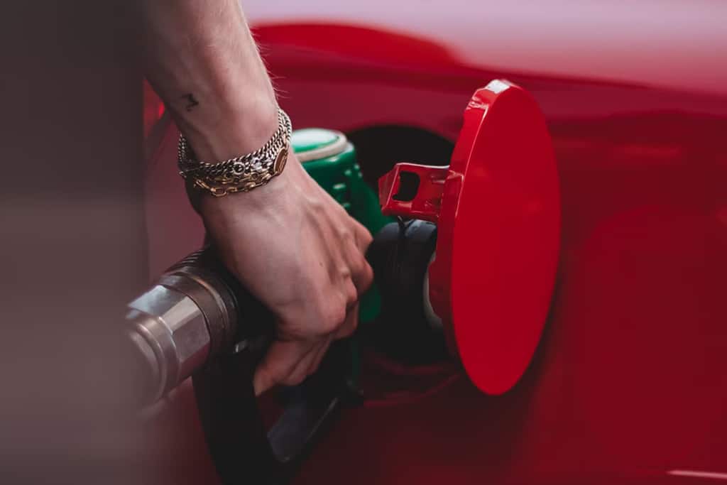 More than two thirds of UK drivers support lowering VAT to combat rising fuel prices