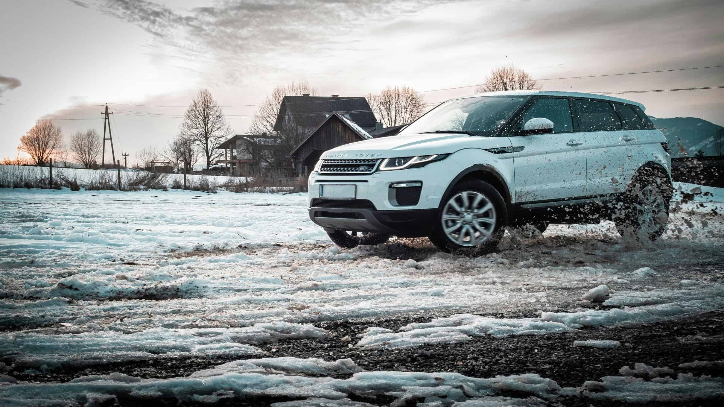 Land Rover Conquering Winter Roads